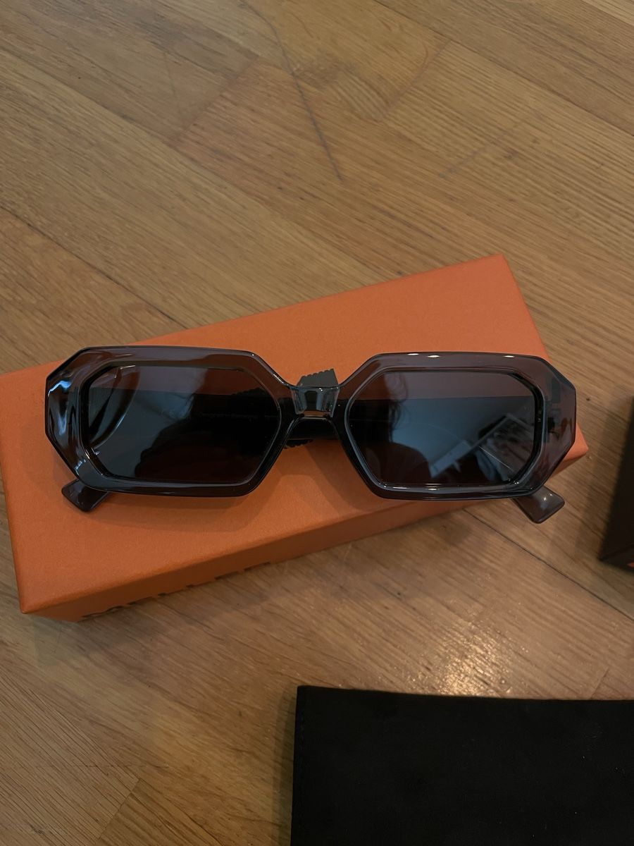 Occhiali & Lenti: Meller Sonnenbrille – Nuovo (secondo la descrizione) da Zürich venduto da giurit