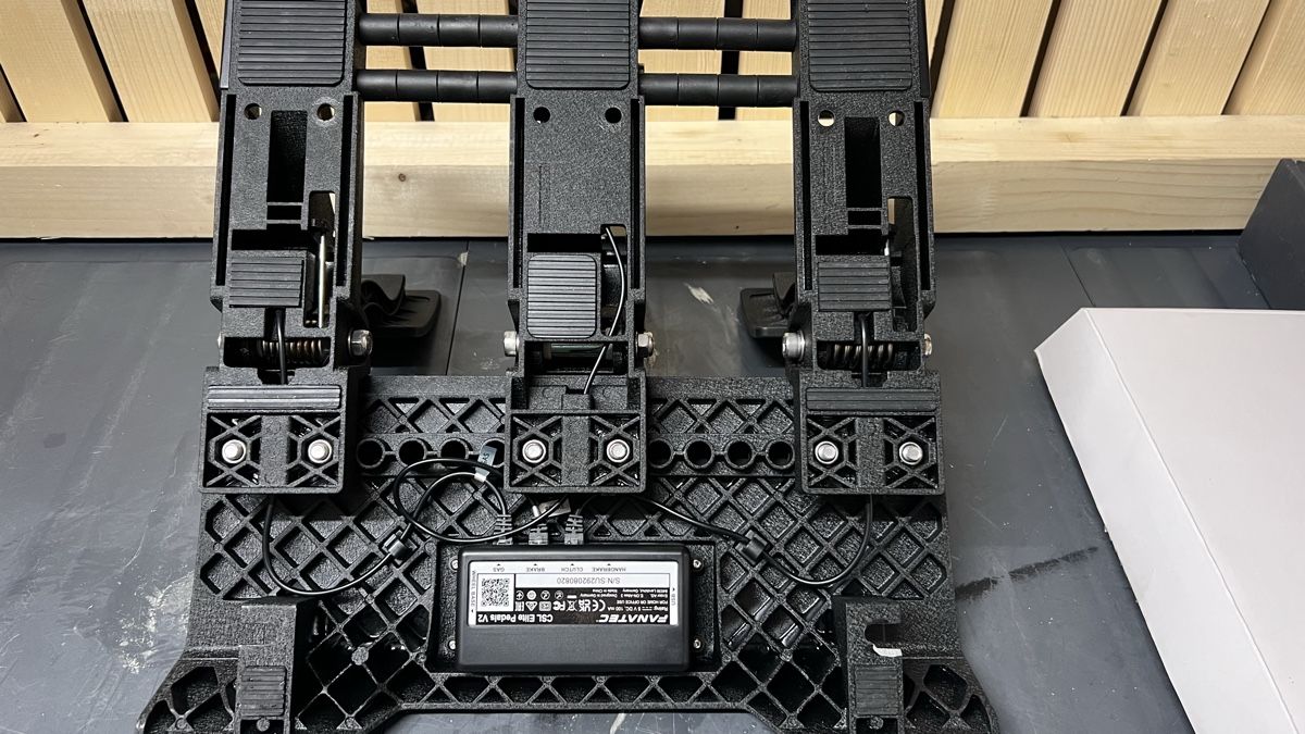 Fanatec Controller: FANATEC CSL Elite Pedals V2 – Usato da Urtenen-Schönbühl venduto da ved_g8bn 2