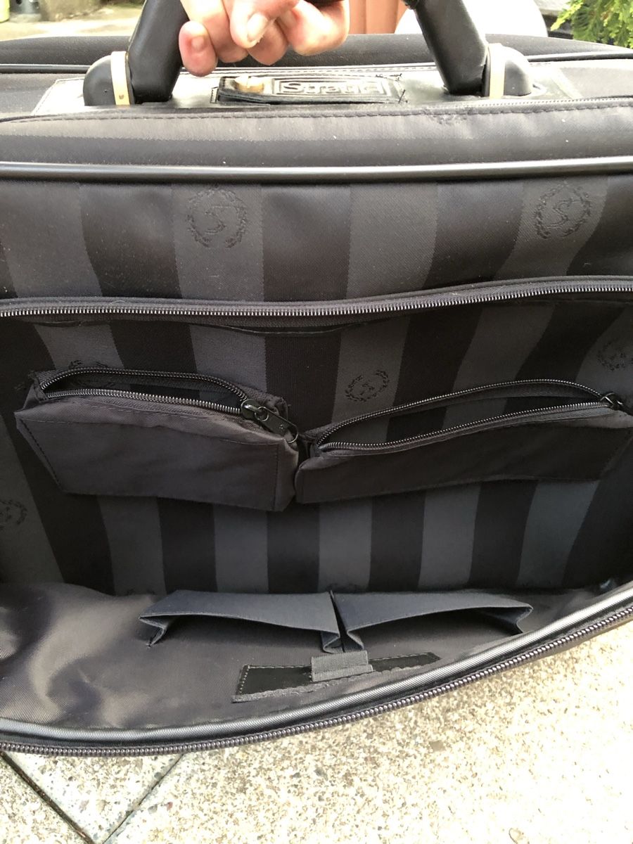 Taschen: Bussines- Reisetasche Stratic – Gebraucht aus Oberengstringen von JennyLu01 2