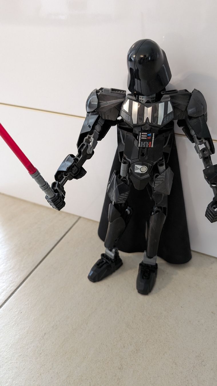 Star Wars Giocattoli: Lego Darth Vader – Usato da Ganterschwil venduto da Nike18 1