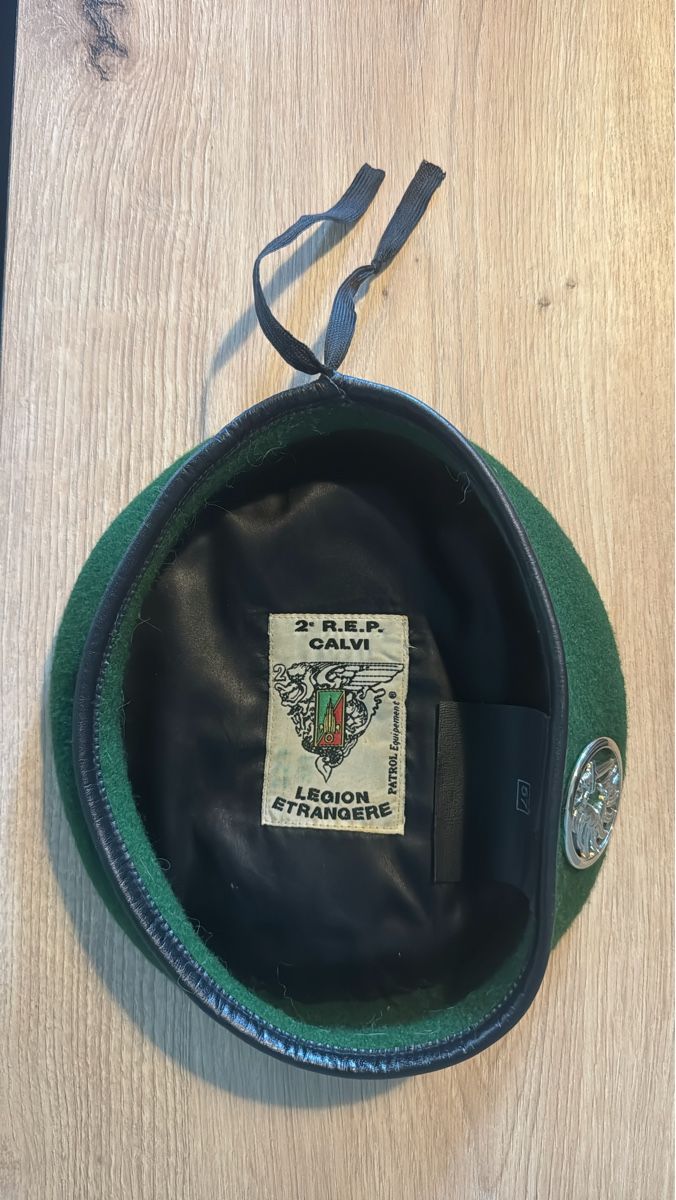 Uniformi: Beret vert Légion Étrangère 2e REP taille 57 – Usato da La Chaux-de-Fonds venduto da tes_w9kf