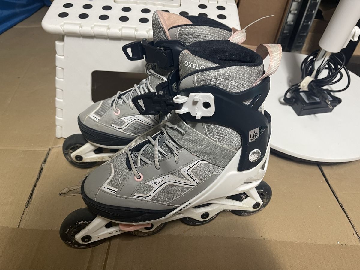 Decathlon Patins à roul. & inline: Roller skate 35-38 – D'occasion à Nussbaumen AG par jot_ks2f 1
