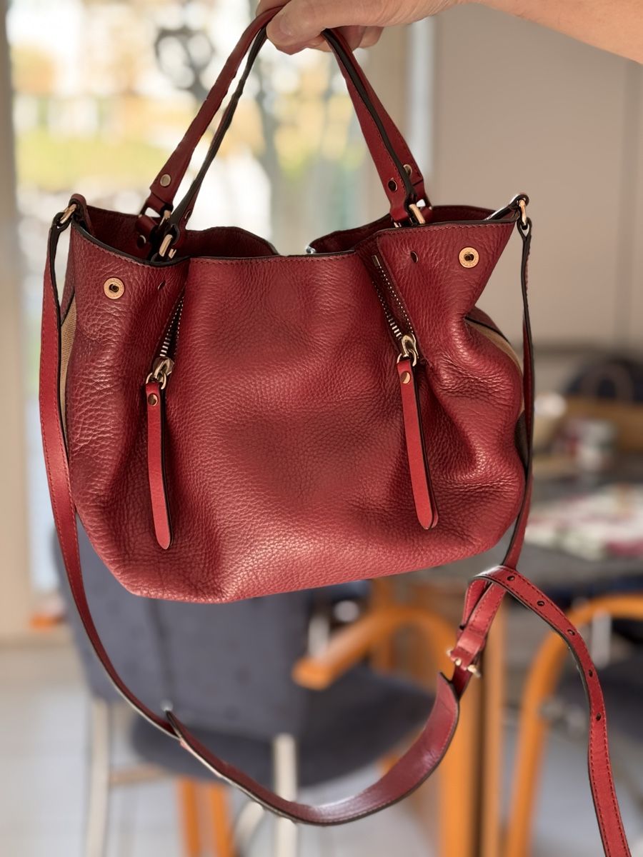 Burberry Sacs femmes: Burberry Tasche – D'occasion à Besenbüren par susanna33