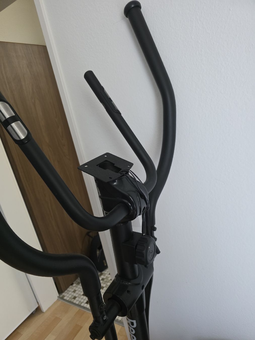 Reebok Hometrainer: Reebok ZR7 Elliptical Trainer black Used – Usato da Schübelbach venduto da bells11 2