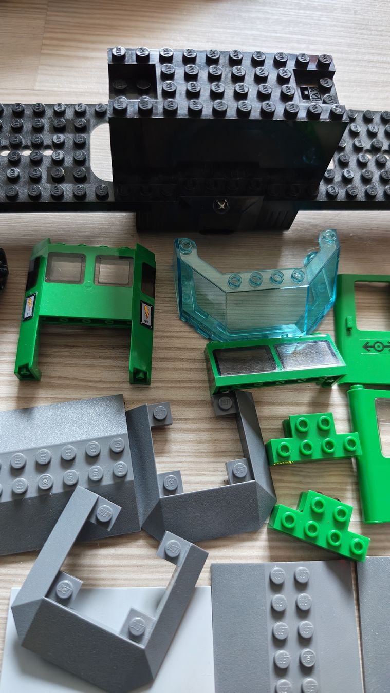 Lego Jouets: Lego Eisenbahn Teile gemischt. – D'occasion à Effretikon par Superkarin7 1