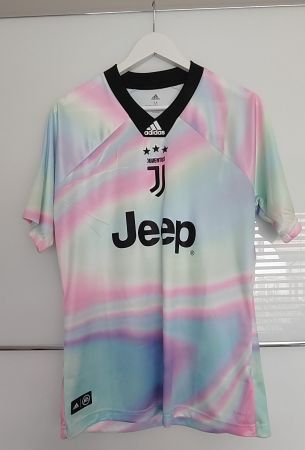 Juventus Trikot 2018/2019 Bernardeschi 33 Grösse M LIMITED E
