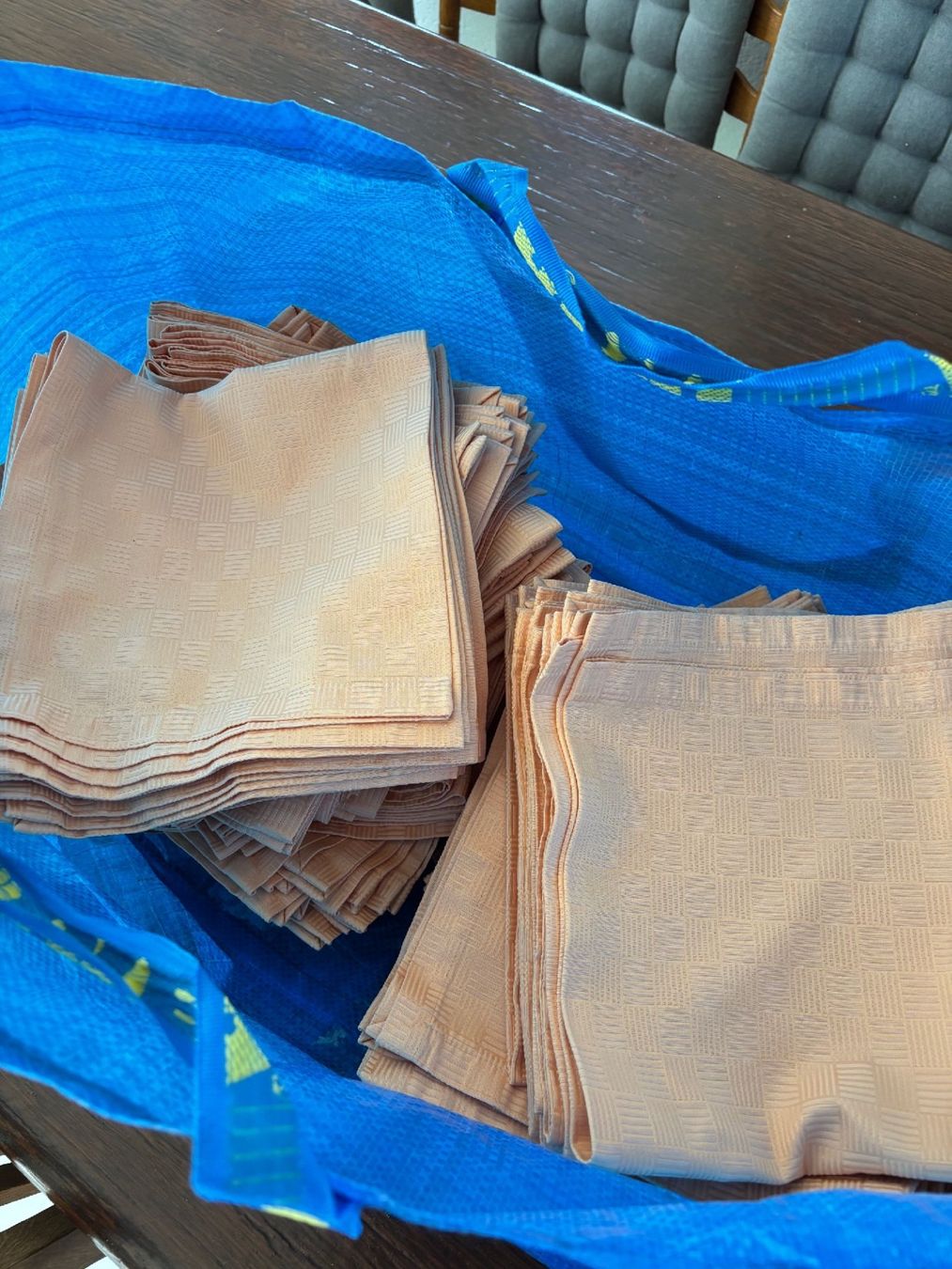 Tessuti: nappe de restaurant ou pour particulier – Usato da chatonnaye venduto da lebizu 6