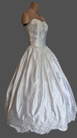 Brautkleid Vintage ivory/creme bestickt Gr. S