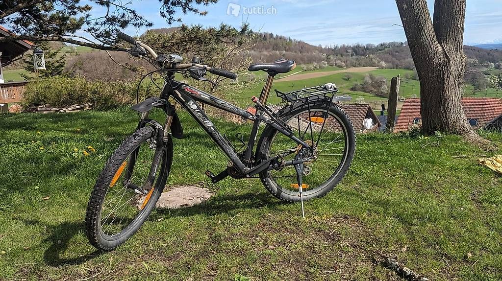 Specialized Velos: Mountainbike Specialized – Gebraucht aus Russikon von