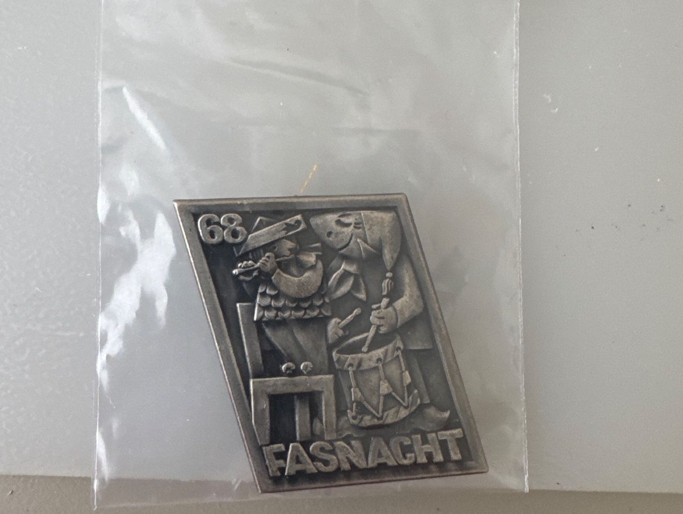 Medaglie: Basler Fasnachtsplakette, 1968, Silber – Usato da Oberwil BL venduto da ClaudiaEsther 1