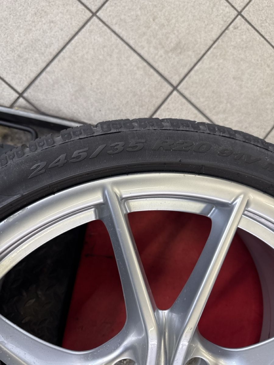Pneus & Roues: Porsche 911 Winterkompletträder – D'occasion à Oftringen par lar_569b 5