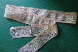 Alte Spitzen weiss - 8 x 230 cm