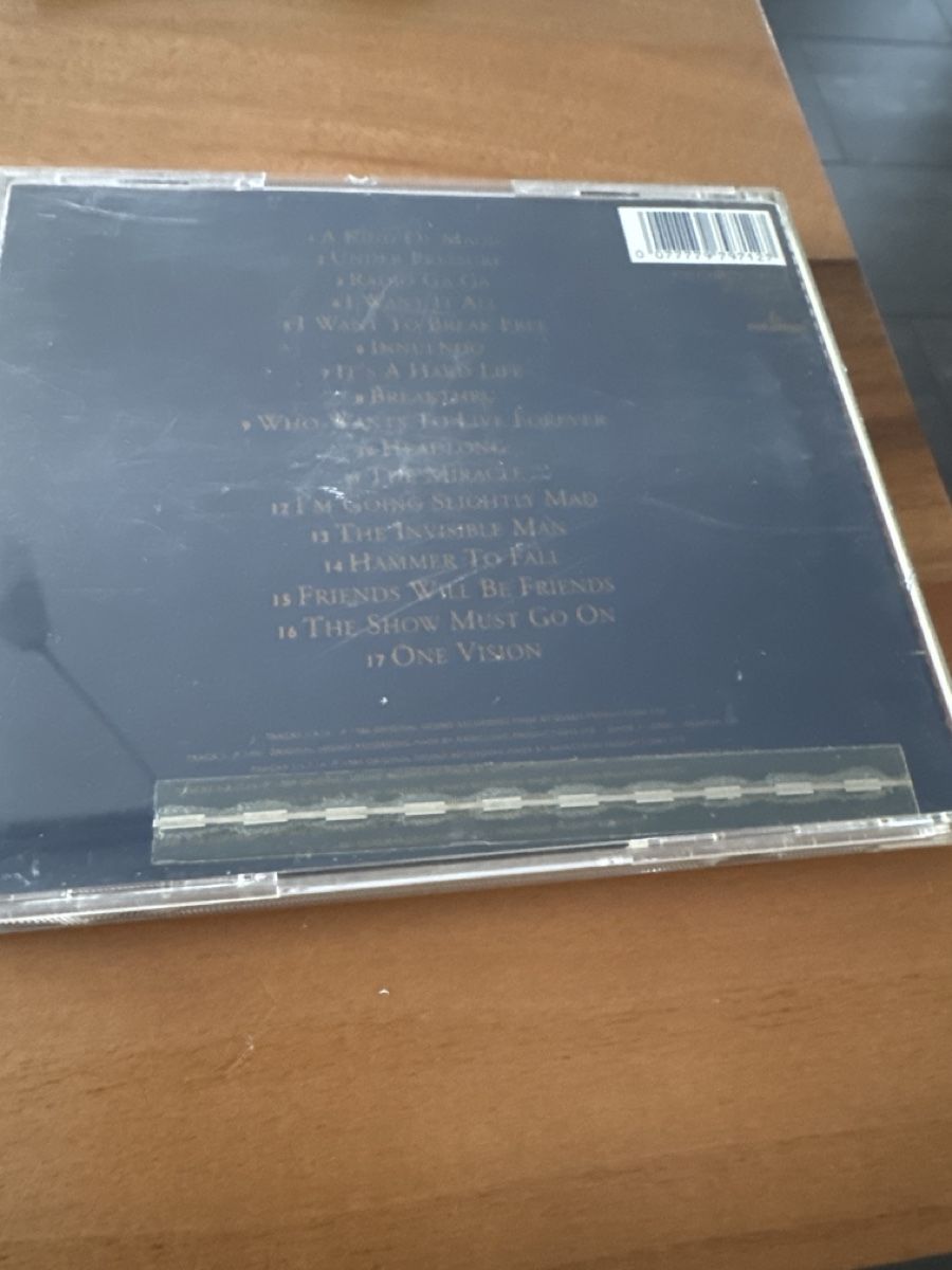 CD: Queen Greatest Hits II CD – Usato da Zürich venduto da Smarties13 1