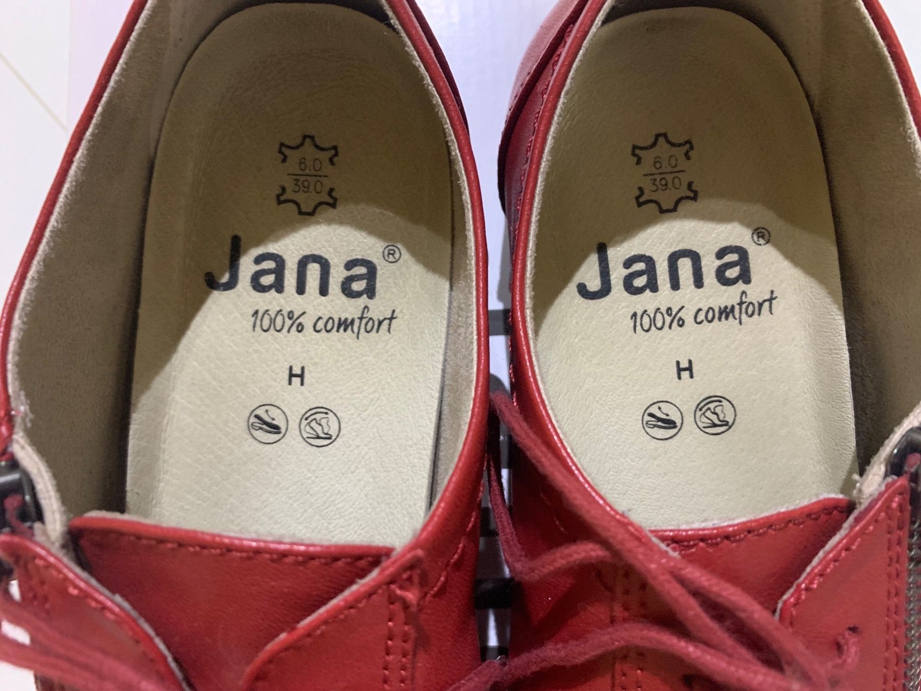 Scarpe da donna: Chaussures basses Jana p.39 – Usato da Sion venduto da DayJenn 1
