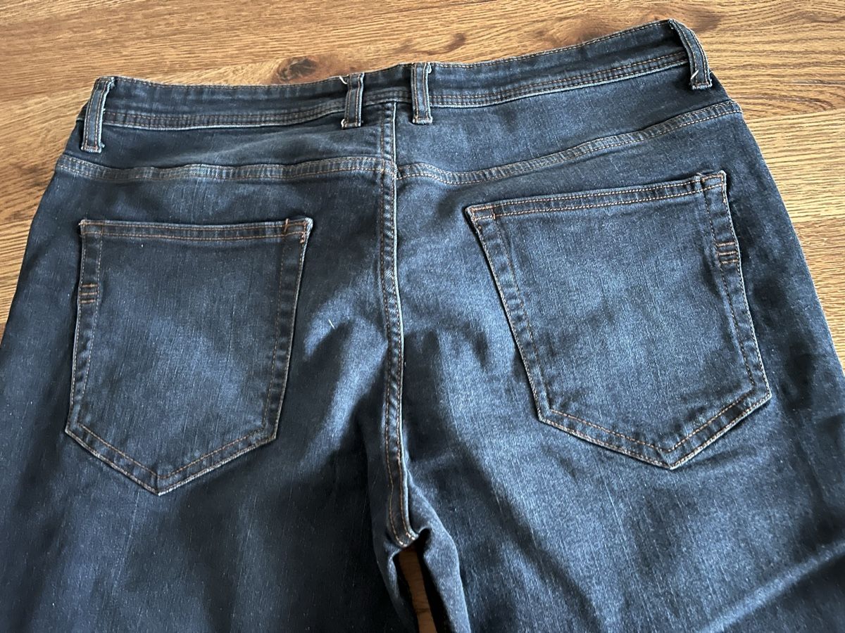 Jeans: Jeans  – Neuf (Voir description) à Schliern b. Köniz par medion3098 3