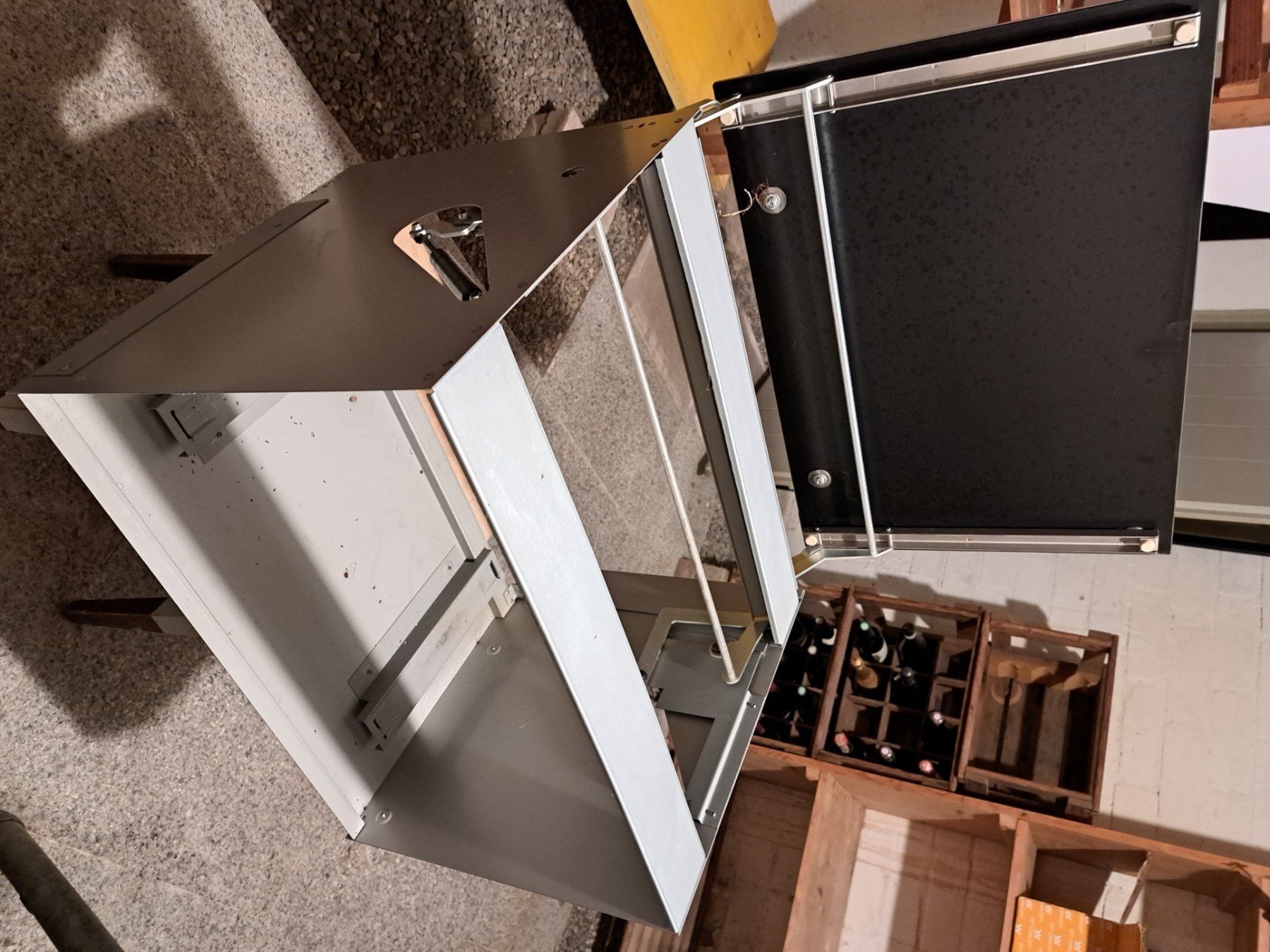 V-Zug Cucine complete: Küchen Klappmöbel v-Zug – Usato da Grosshöchstetten venduto da Bagi96 3