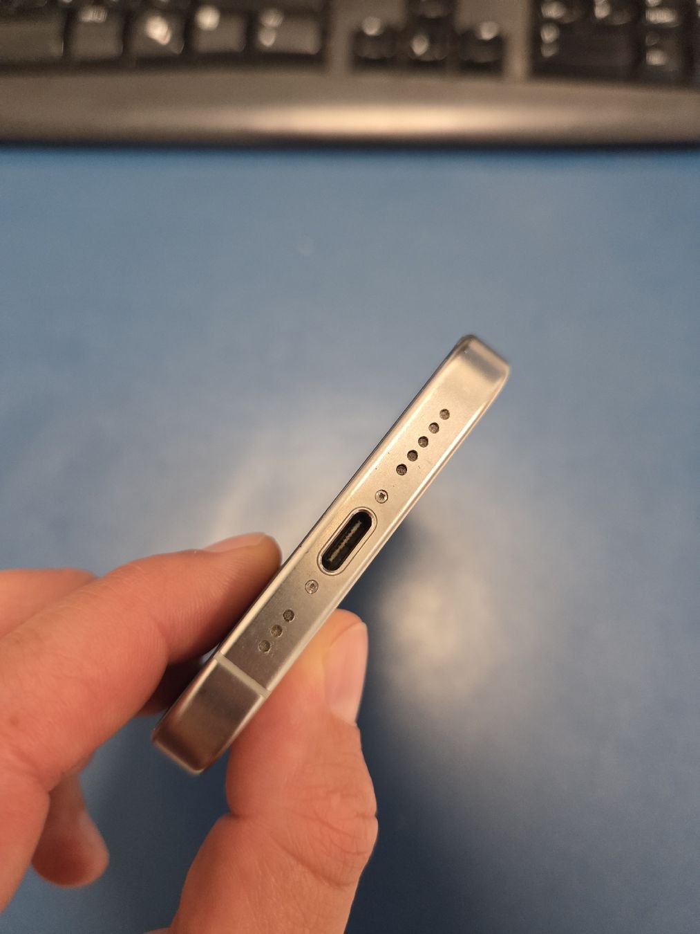 Apple Portables: Iphone 15pro – D'occasion à Altdorf UR par lau_zdq5 3