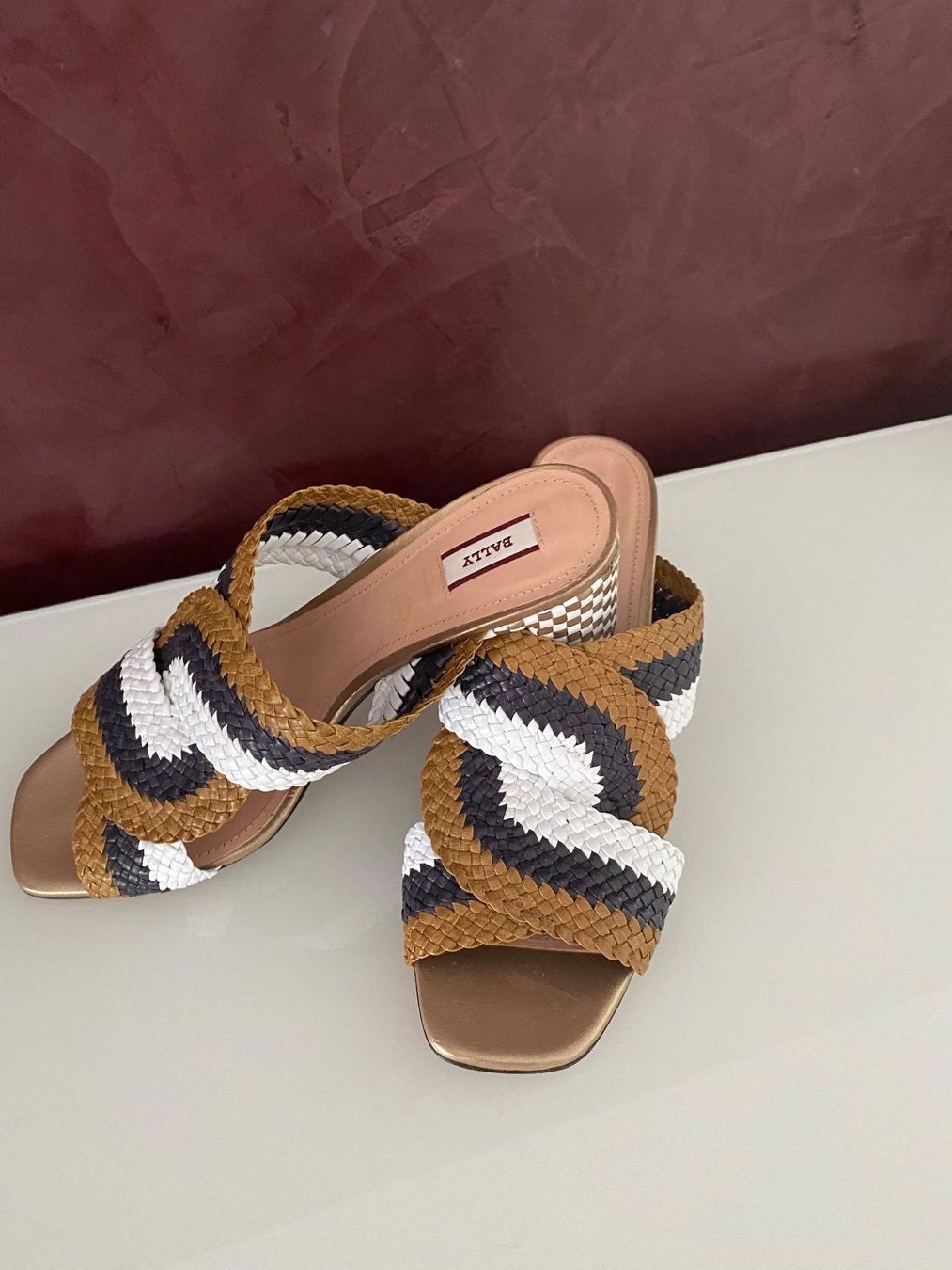 Scarpe da donna: Bally Sandalen geflochten 39 – Usato da Volketswil venduto da praxis12