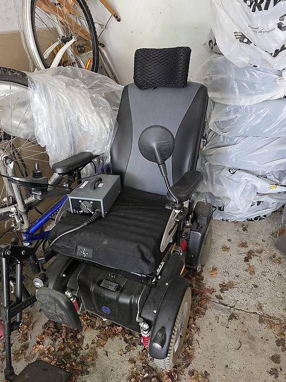 Sedie a rotelle: Rollstuhl elektrisch – Usato da Etzgen venduto da zut_xqj6 4