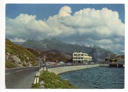 GRIMSEL-PASSHÖHE Hotel und Bazar Grimselblick, Auto VW-Käfer