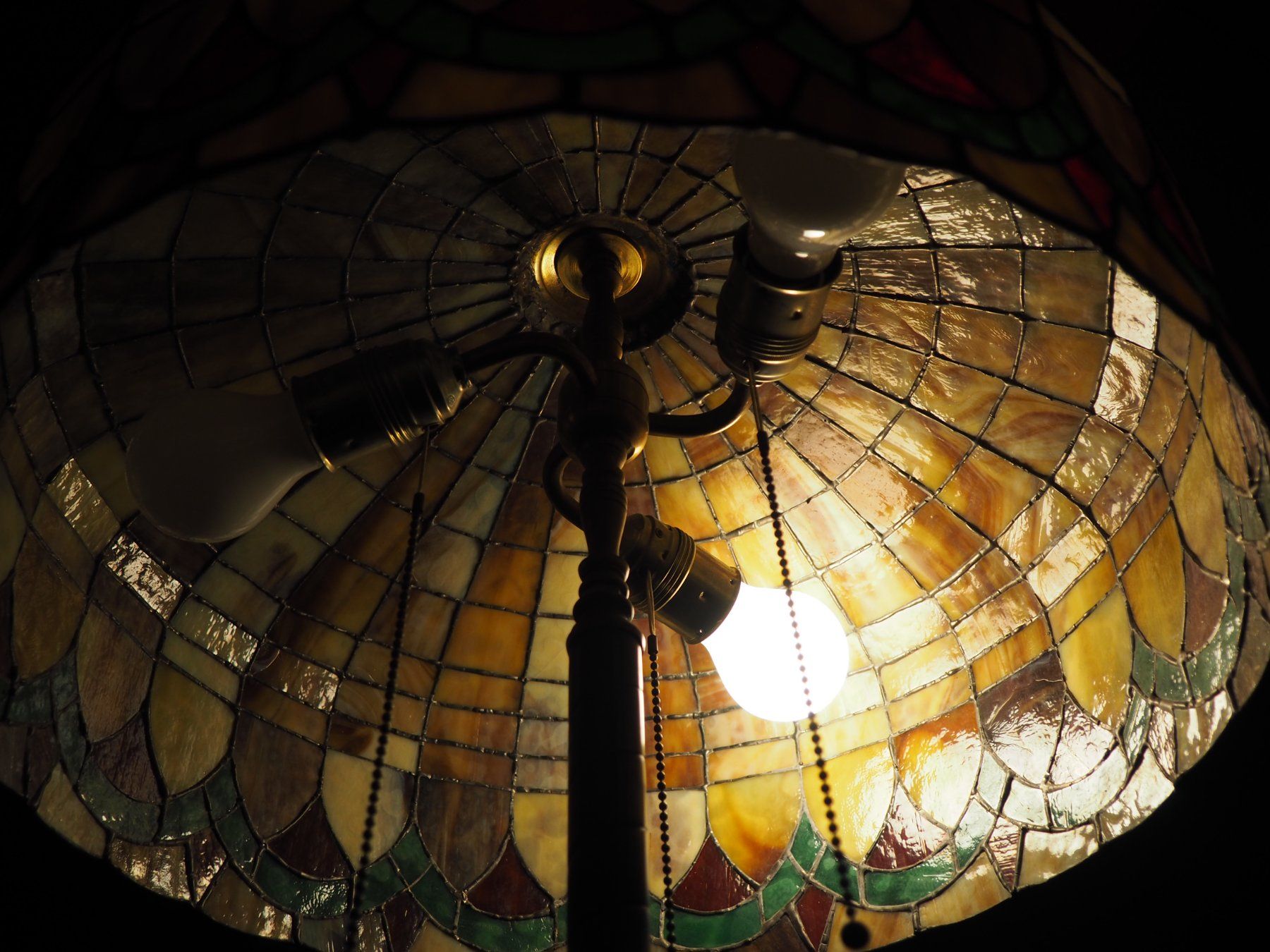 Lampade: Tiffany Style Stehlampe mit 3 Birnen – Usato da Schänis venduto da Wewu 4