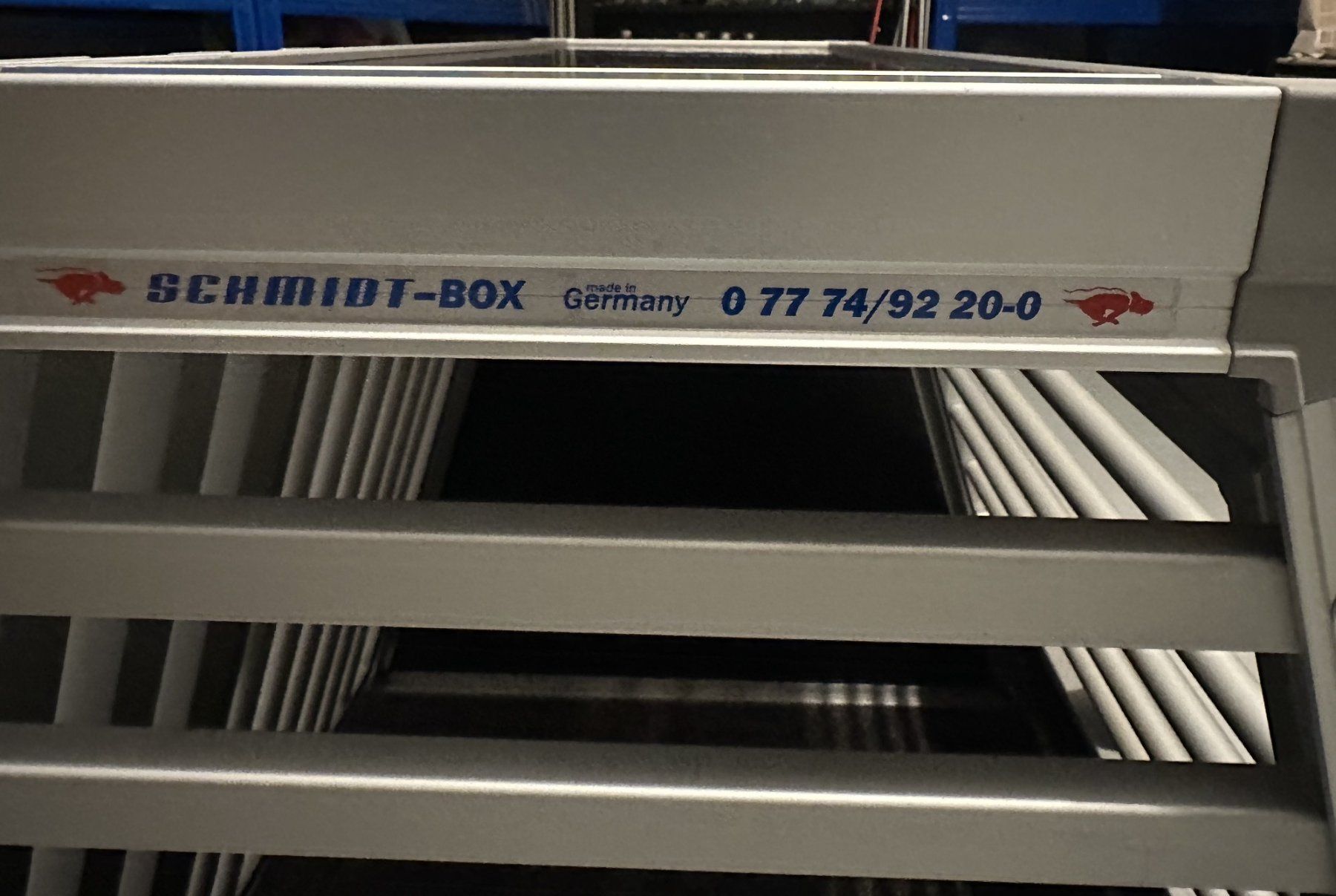 Käfige, Transport & Sicherheit: robuste Hundebox von Schmidt-Box – Gebraucht aus Niedermuhlern von Blaumaus88 4