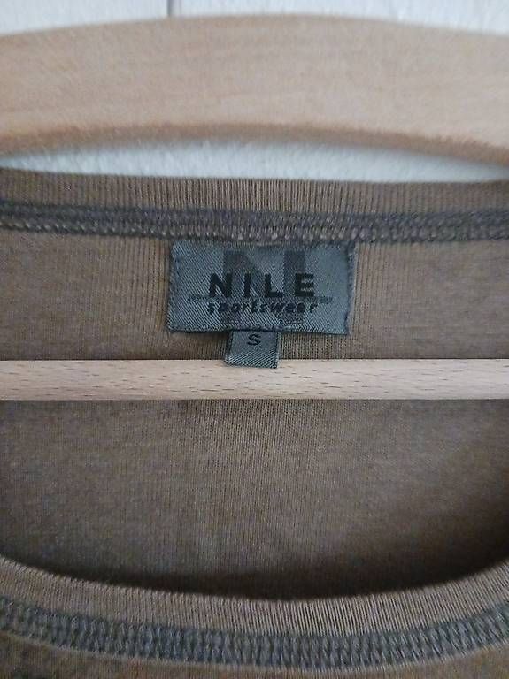 Nile T-shirt: Shirt S von Nile – Usato da Riedholz venduto da bri_fr7s 1