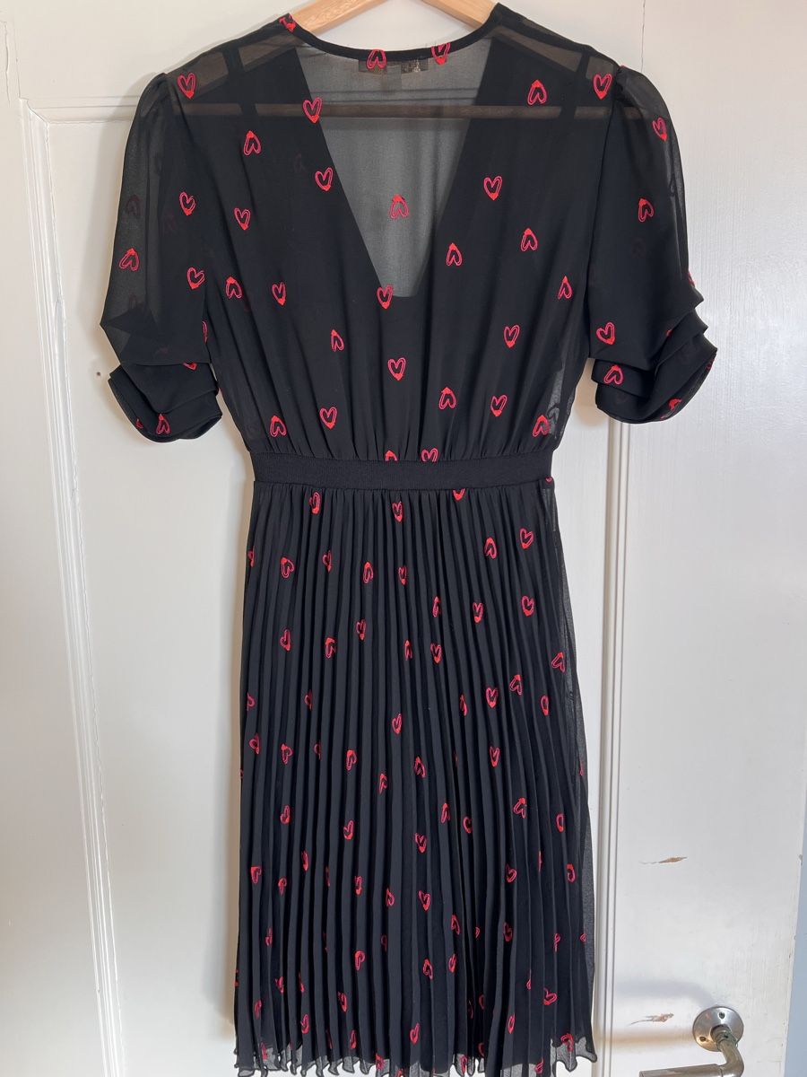 Maje Vestiti: MAJE Kleid schwarz mit Herzen Gr. XS – Nuovo (secondo la descrizione) da Zürich venduto da car_x52z 6