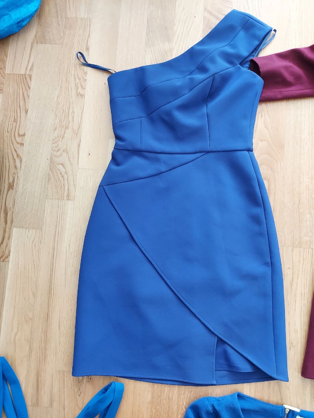 Lotti di vestiti: Schöne kleiderpaket Gr. 36 – Usato da Glattpark(Opfikon) venduto da Uthyla 3