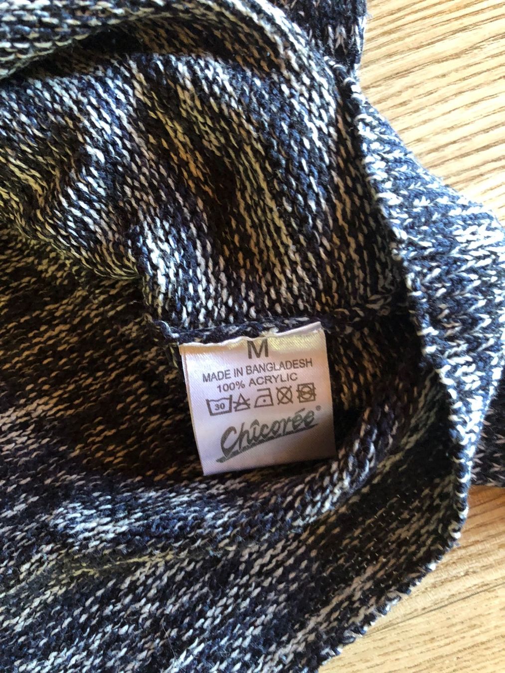 Maglioni & Felpe: 2 hübsche Damenpullover Gr. M – Usato da Röschenz venduto da Tashroal 3