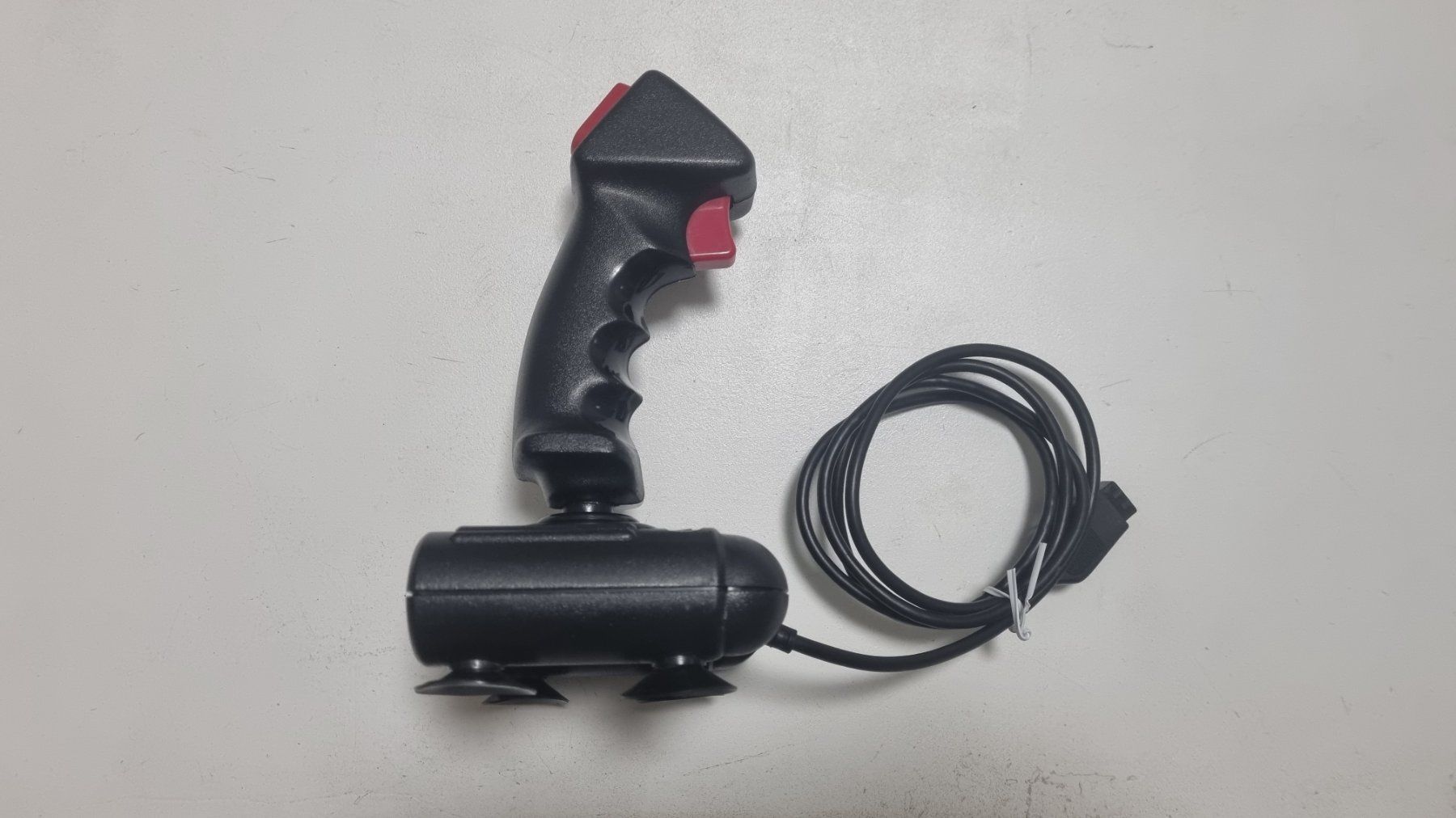 Controller: Controller Quikjoy für Atari Commodore Amiga – Usato da Birsfelden venduto da val_d9c2 1