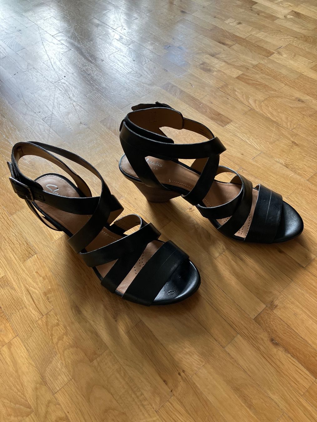 Clarks Scarpe da donna: Clarks Ledersandalen Gr. 38 – Usato da Basel venduto da Hamburg82