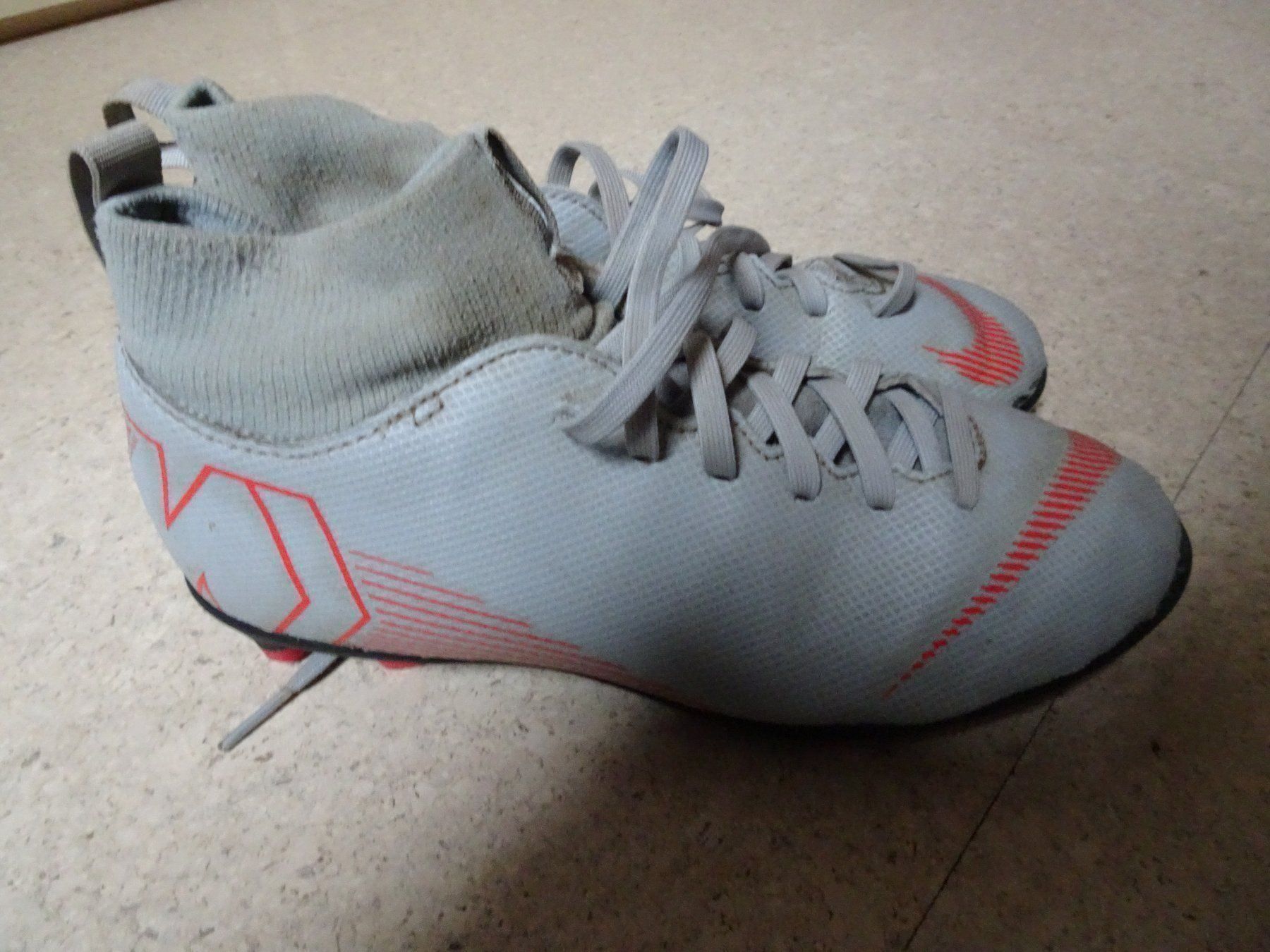 Nike Scarpe per ragazzi: Fussballschuhe – Usato da Münchenbuchsee venduto da Yothu 1