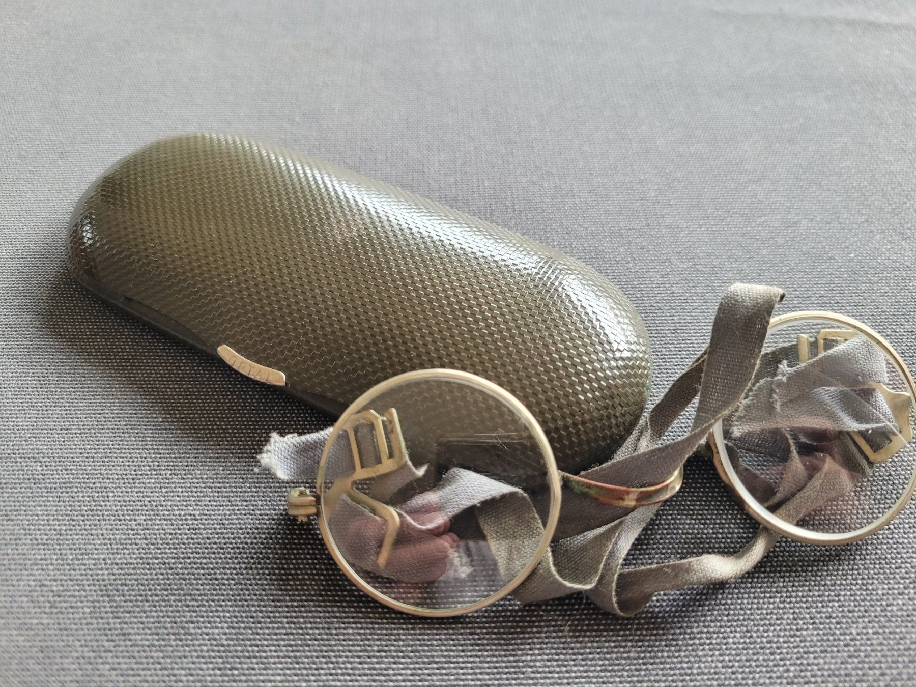 Occhiali & Lenti: Frühe Bundeswehr Dienstbrille – Usato da Kriens venduto da KTP