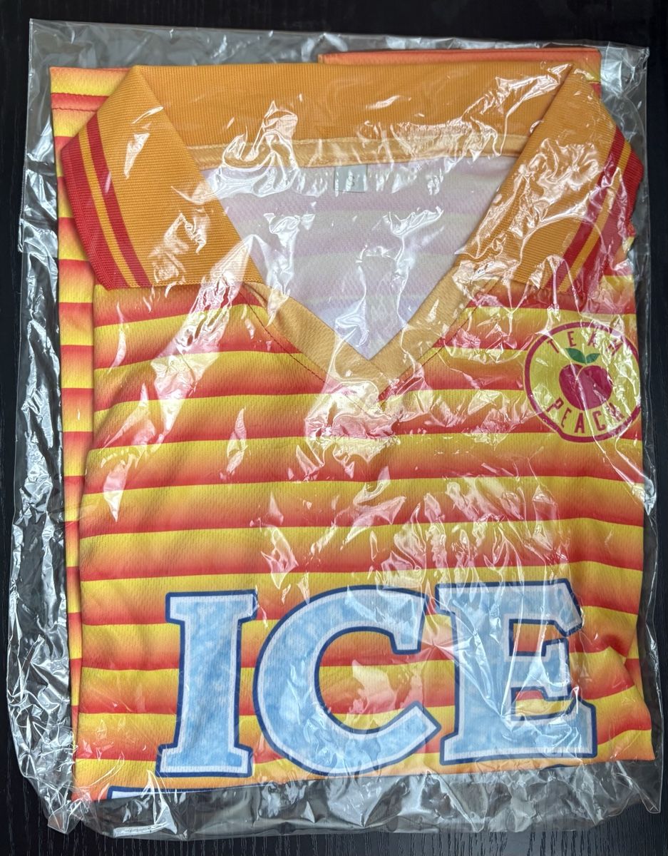 Canottiere & Pantaloni: Migros Trikot - Festival Edition - Grösse S NEU – Nuovo e nell'imballaggio originale da Hochdorf venduto da memento_mori 2