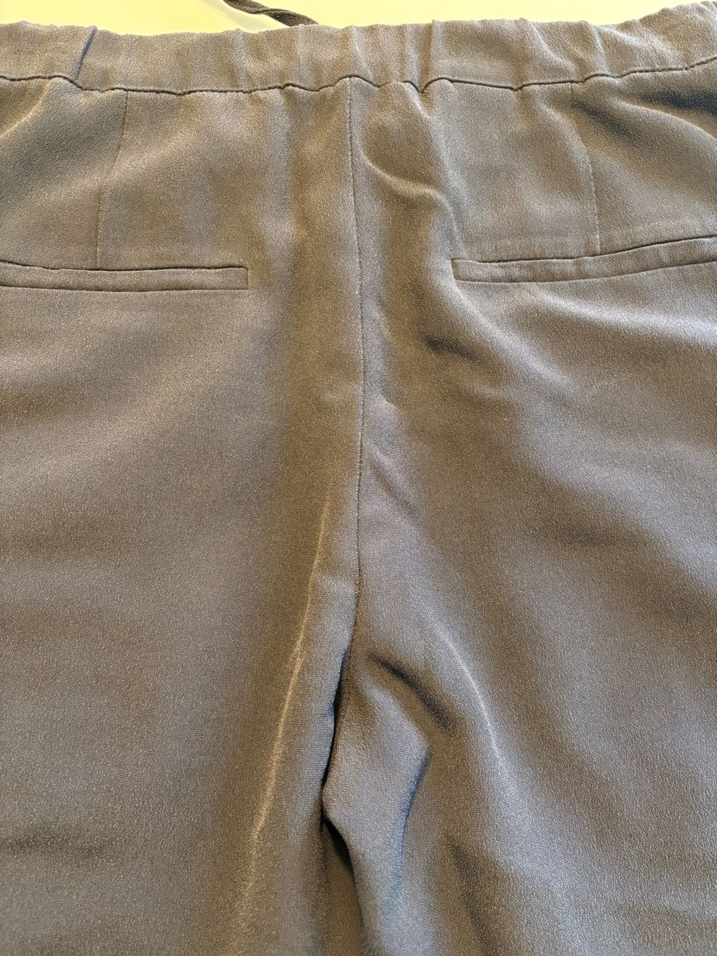 Brunello Cucinelli Pantaloni: Brunello Cucinelli  Seide Hosen gr.40(IT) – Usato da Eglisau venduto da SAM240186 5