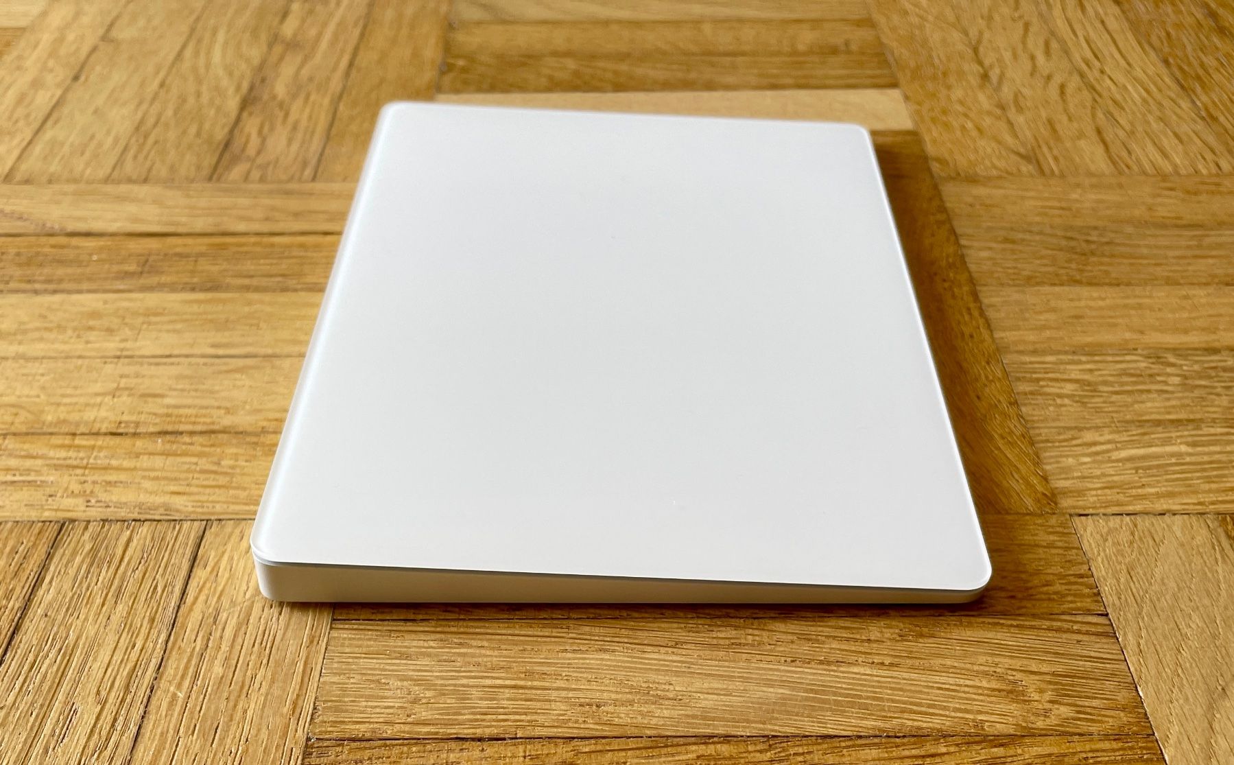 Apple Souris: APPLE Magic Trackpad2, weiss, in top Zustand – D'occasion à Gümligen par soleil149