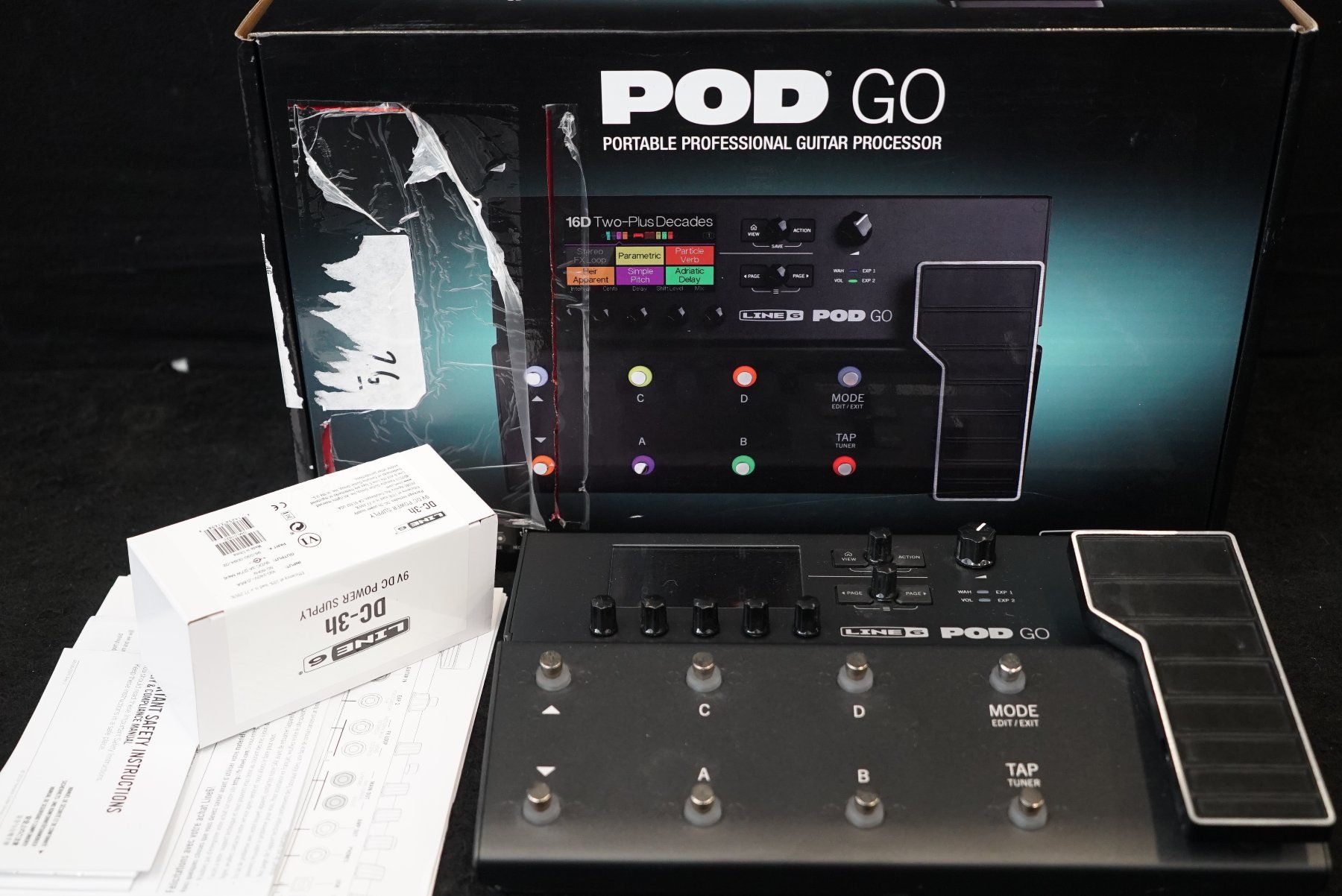 Line 6 Instruments de musique: Line 6 POD Go Modeling Floorboard mit Expressionpedal – D'occasion à Ortschwaben par Musictrade