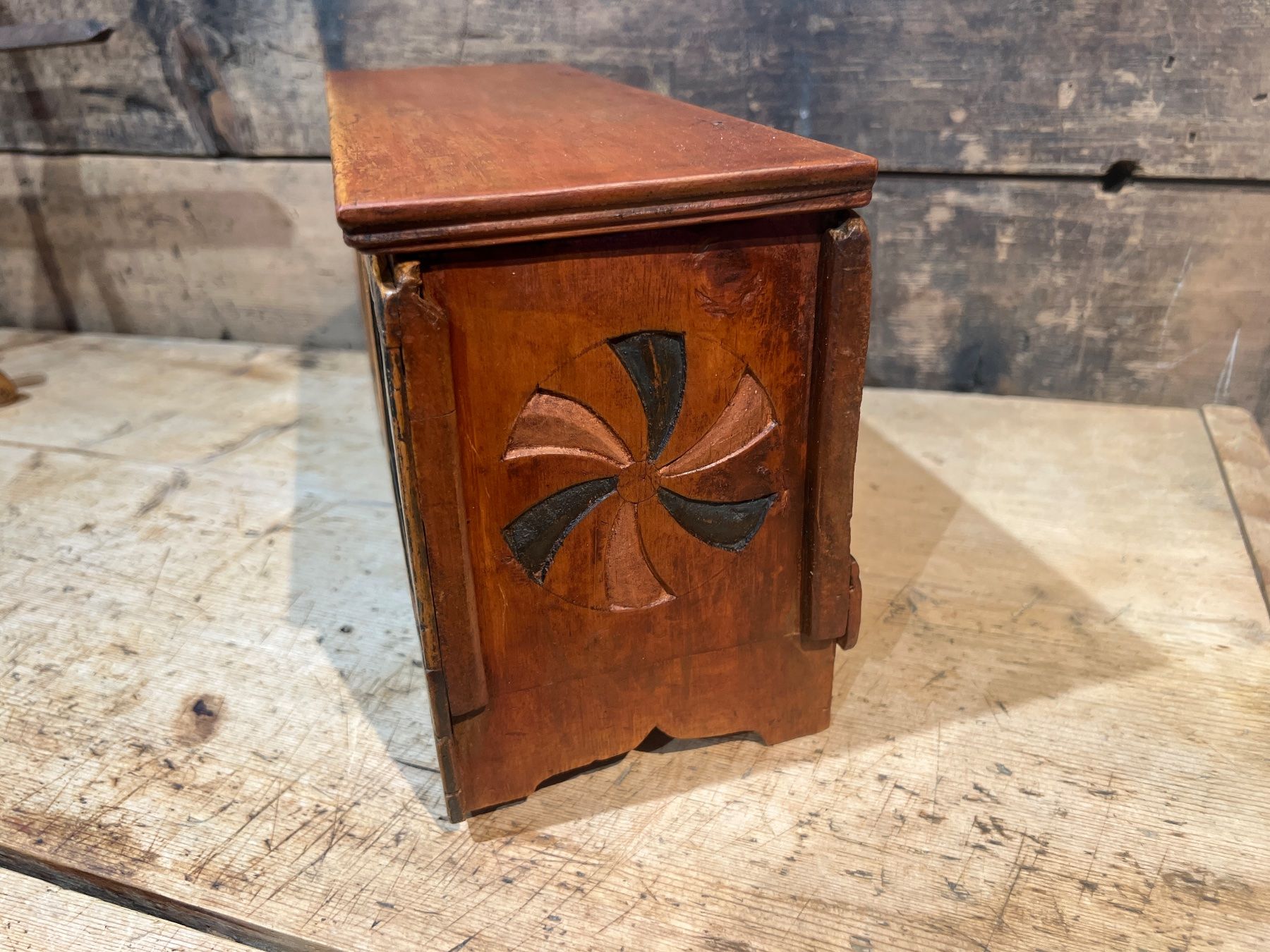 Articoli in legno: Schatulle dat.1817 – Usato da Gossau SG venduto da Keller-Antiques 2