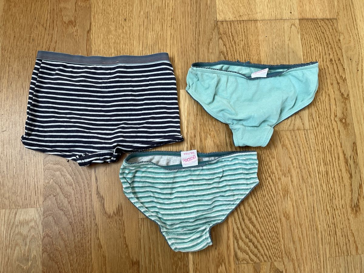 Migros Biancheria intima: 3x Unterhosen / Slip Mädchen Gr. 98/104 – Usato da Bern venduto da farfalla22 1