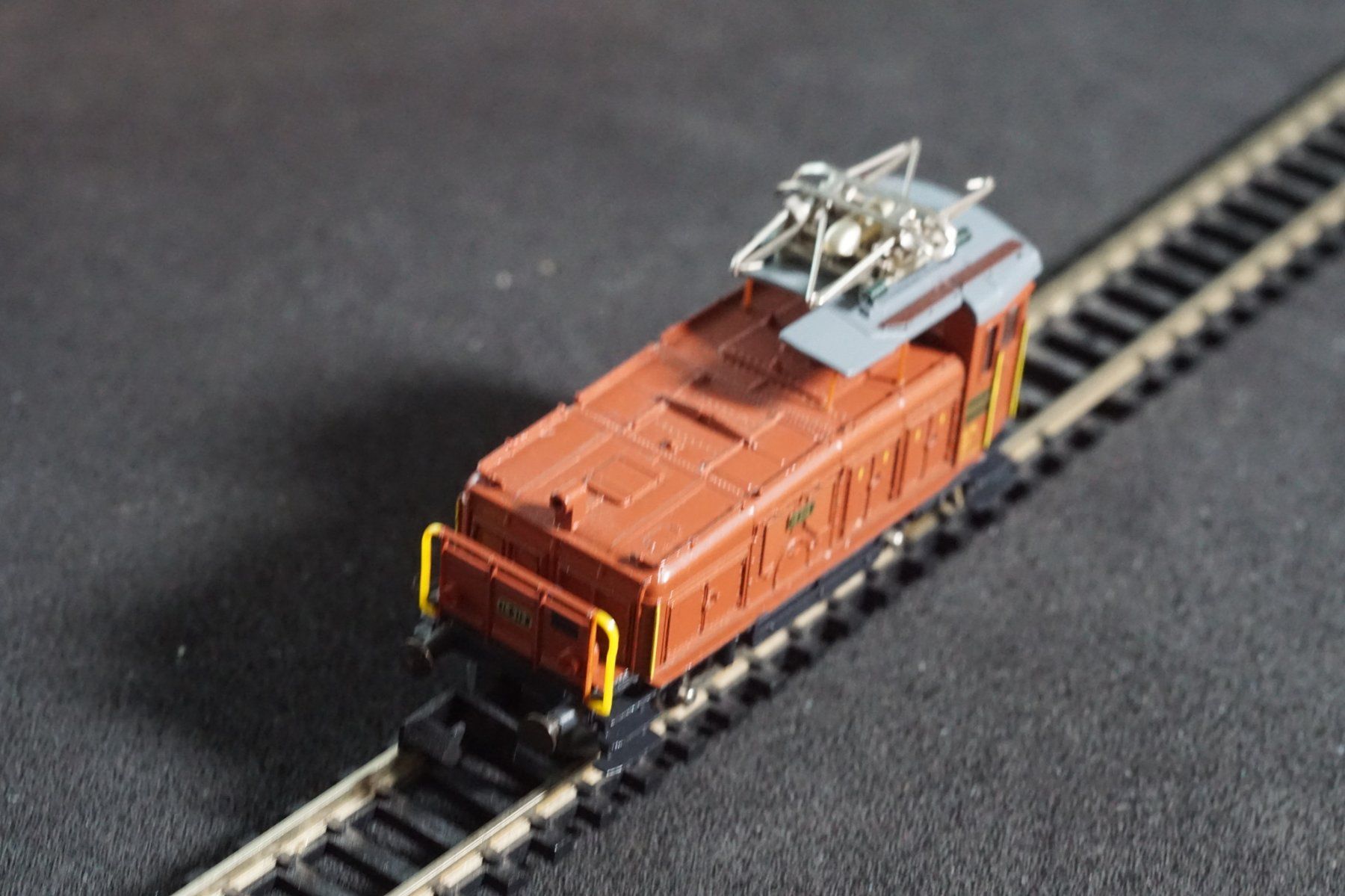 Arnold Modellini di ferrovie: ARNOLD Rangierlok Ee 3/3 Halbschuh SBB Spur N – Usato da Gränichen venduto da iknow 6