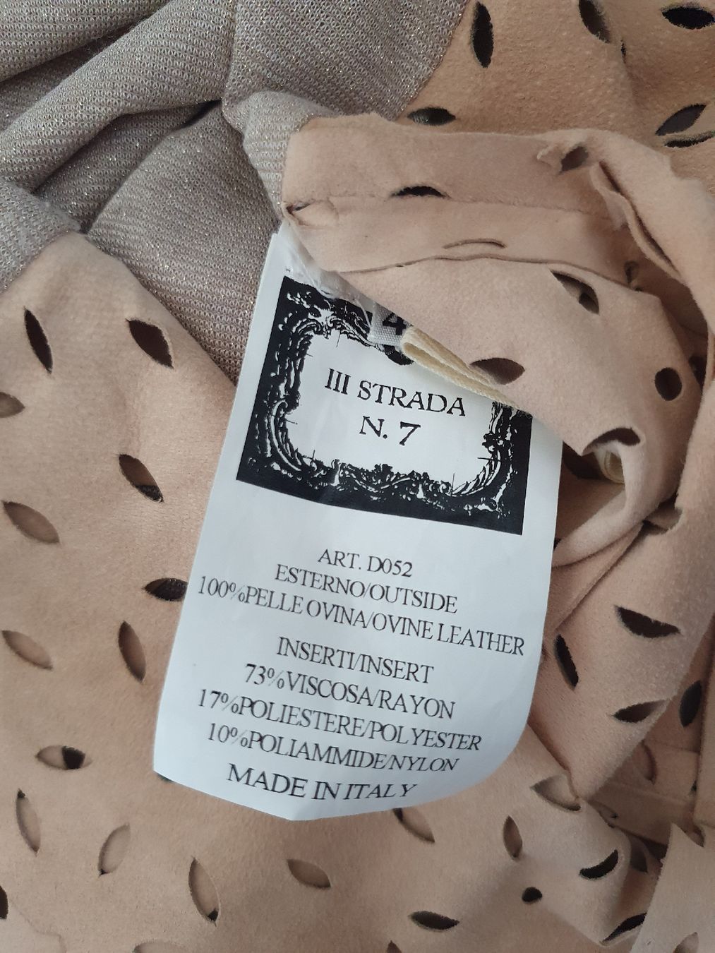 Top: Top aus Wildleder III STRADA N.7 – Usato da Ebertswil venduto da Luna_8 2