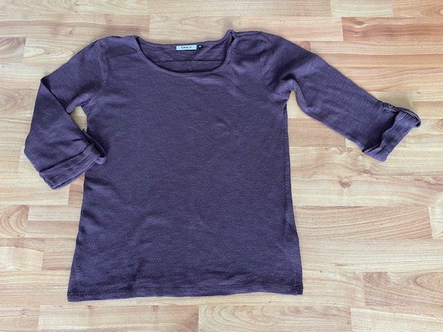 Pulls & Sweat-shirts: Leichtes dünner Pullover mit 3/4 Ärmeln, Grösse M – D'occasion à Niederweningen par sho_mb8y