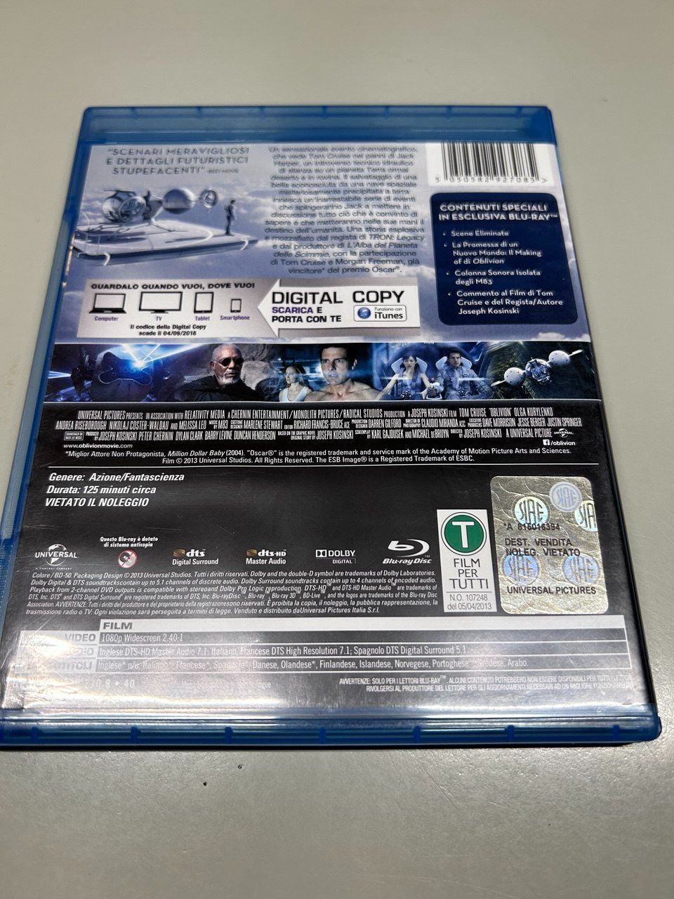 Tutti i DVDs: "Oblivion" del 2013 / Blu-Ray – Usato da Giubiasco venduto da LorisVale 1