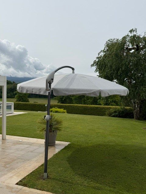 Glatz Ombrelloni: Sonnenschirm Glatz Pendalex P+ – Usato da Marly venduto da El10 2