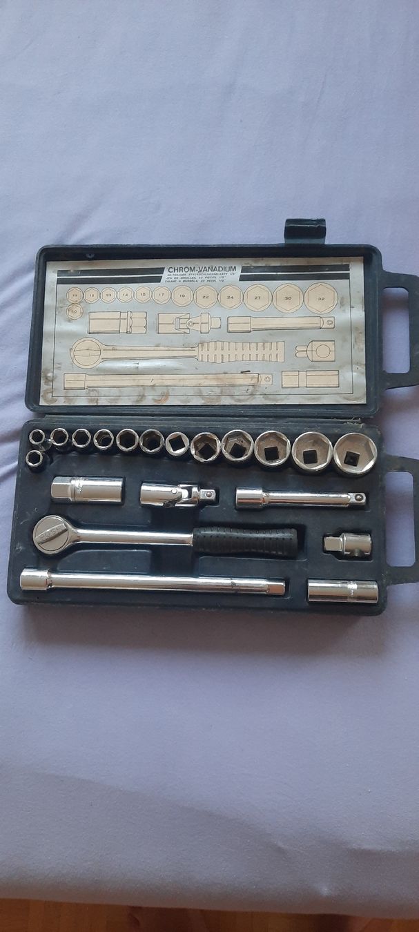 Alle Werkzeuge: Massives Ratschenset 10-32mm Chrome Vanadium – Gebraucht aus Aarau von dlo_6vxn
