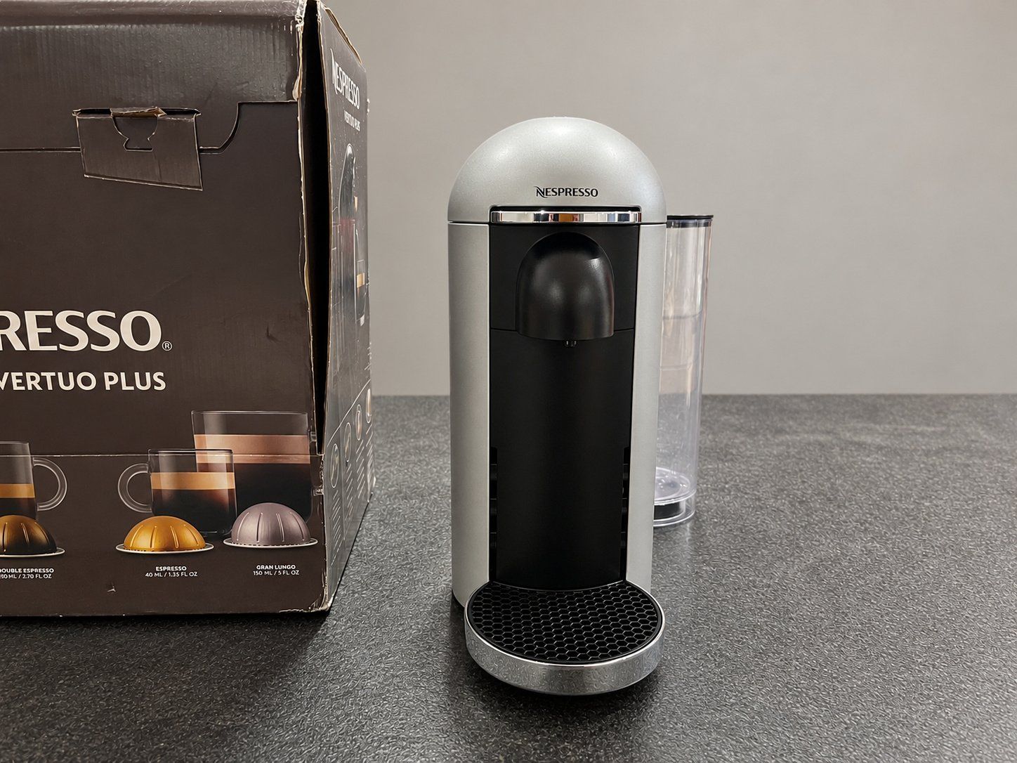Nespresso Kaffeemaschinen & Espressomaschinen: Machine Nespresso Vertuo Plus argentée - Parfait état – Gebraucht aus Vevey von JA1982 1