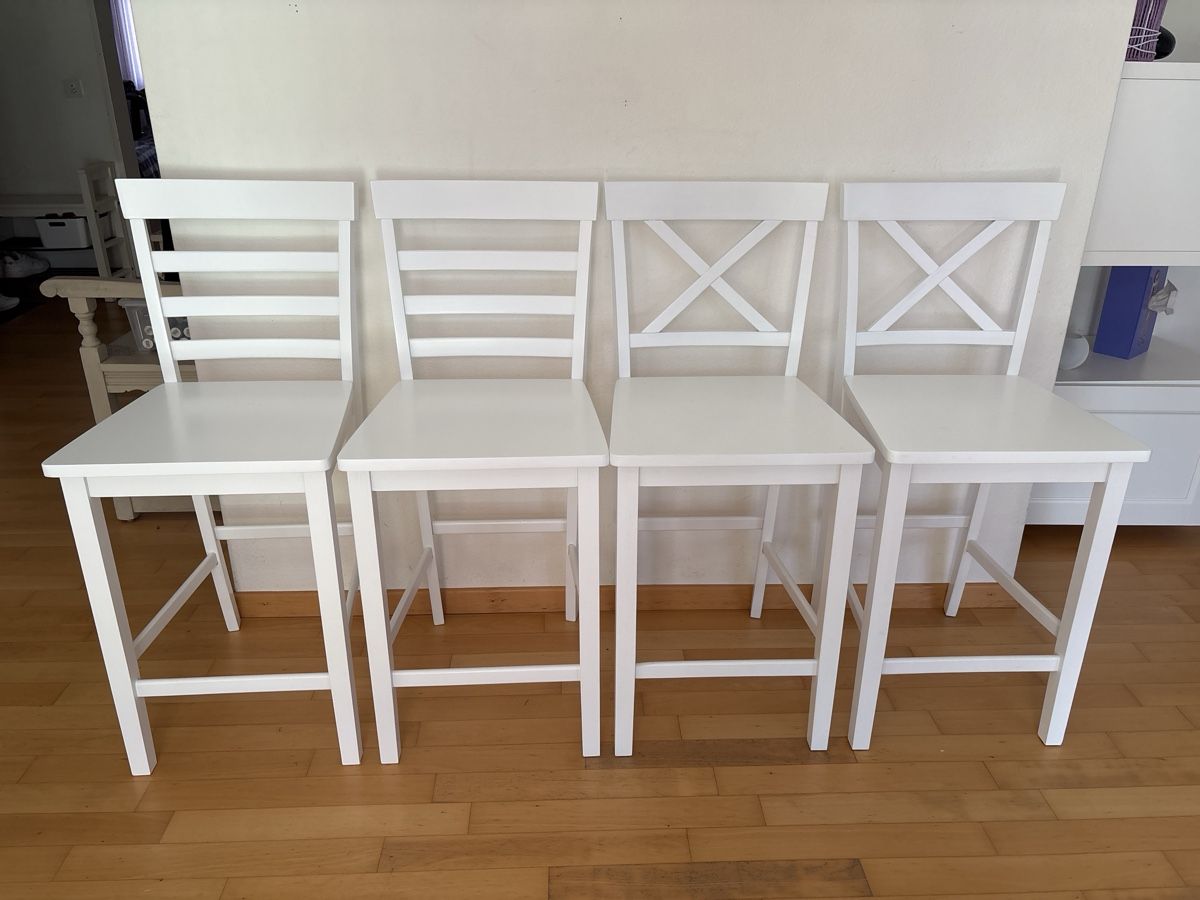 Sgabelli: Barhocker Weiss 4 Stk – Nuovo (secondo la descrizione) da Gossau SG venduto da Gloorreich