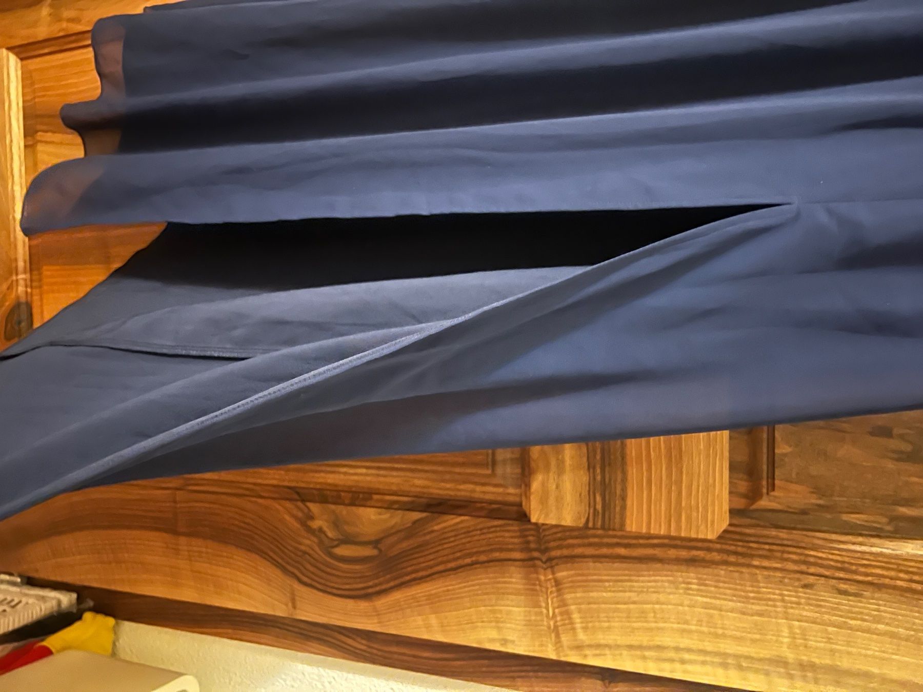 Vestiti: Elegantes dunkelblaues Spitzen-Abendkleid – Usato da Derendingen venduto da Laubfleckerli 4