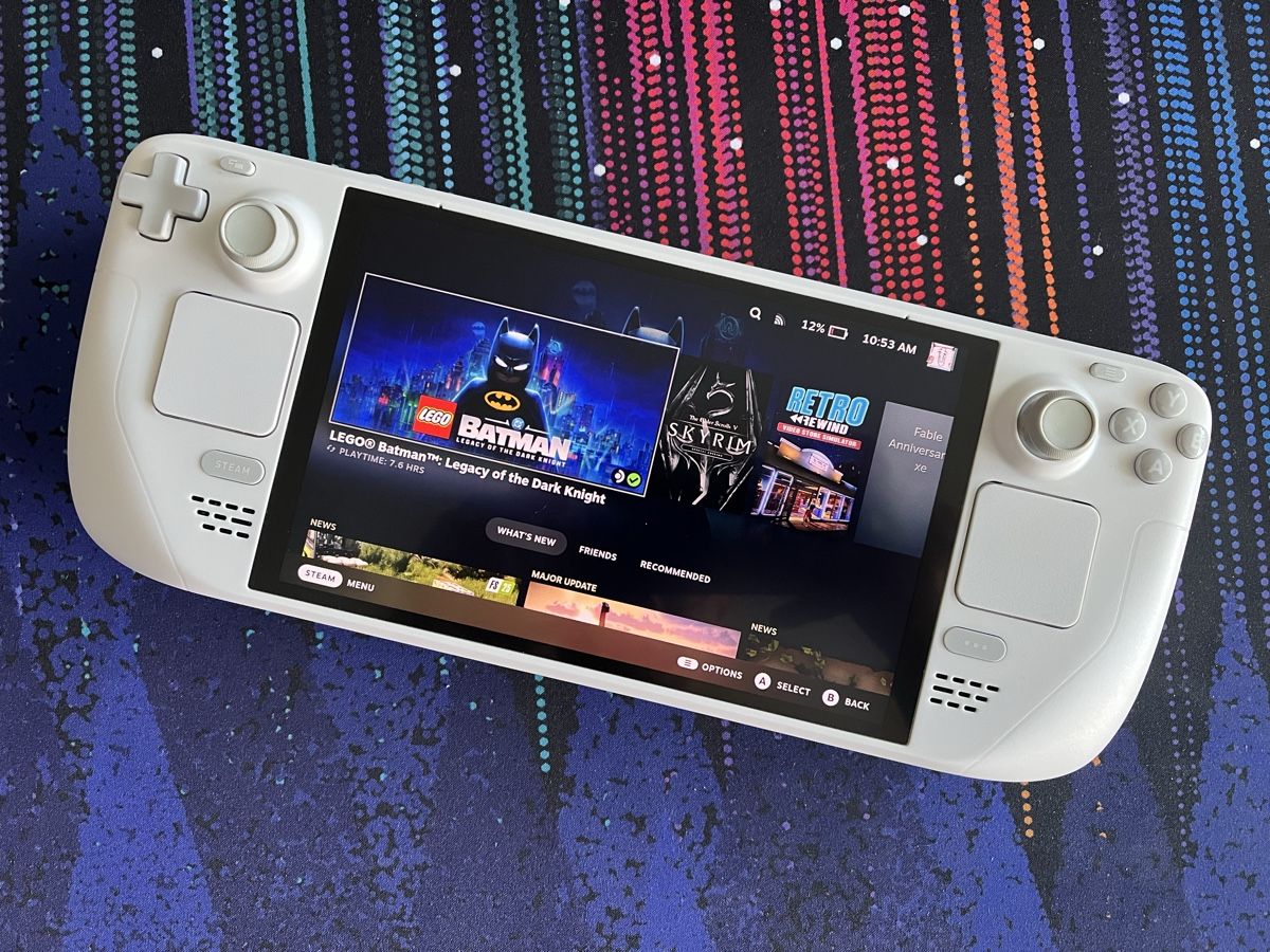 Valve Console: Steam Deck Oled 1TB Limited Edition White – Nuovo (secondo la descrizione) da Chur venduto da SpaceMonkey